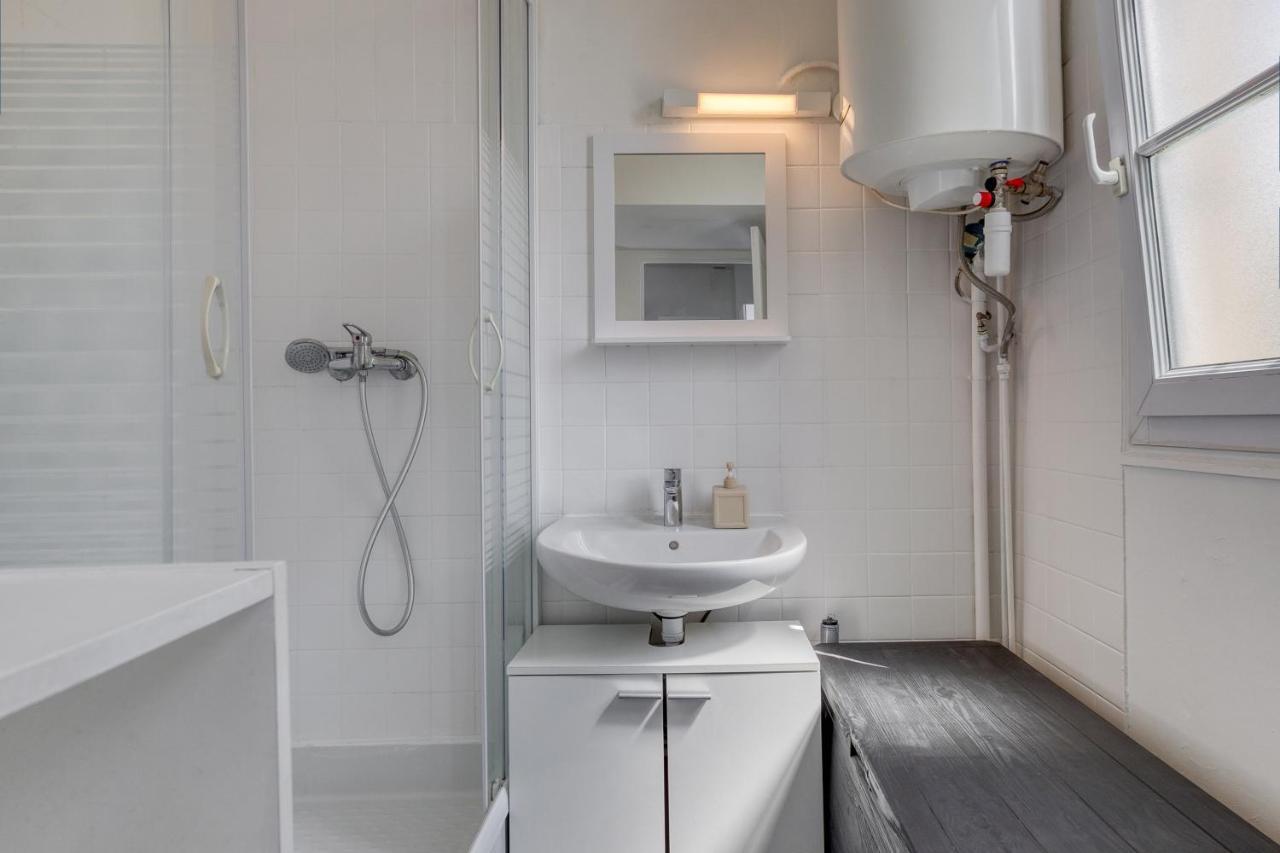 Apartamento Joli Petit Studio A 200 M Du Tramway, Proche Paris, D'Orly, Rungis, Belle Epine Et Choisy Le Roi Thiais Exterior foto