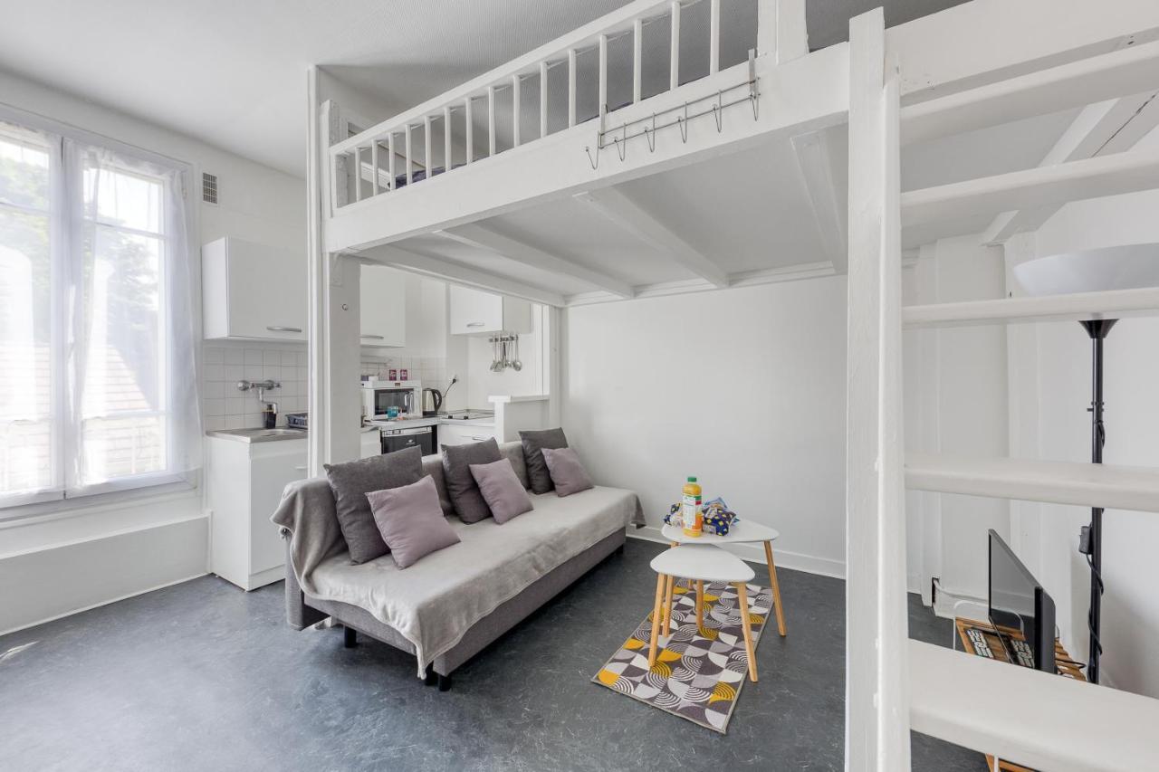 Apartamento Joli Petit Studio A 200 M Du Tramway, Proche Paris, D'Orly, Rungis, Belle Epine Et Choisy Le Roi Thiais Exterior foto